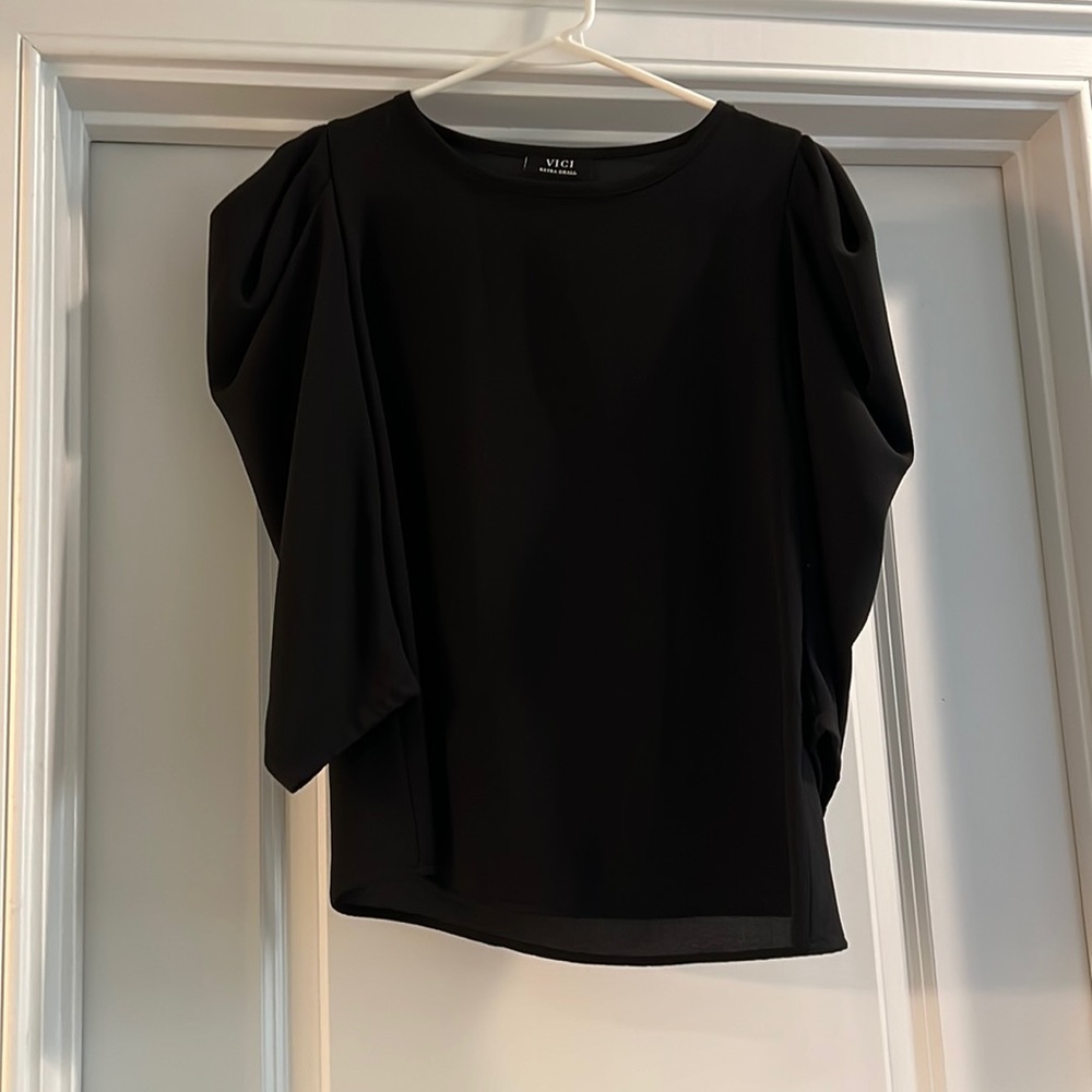 Vici Dress Top